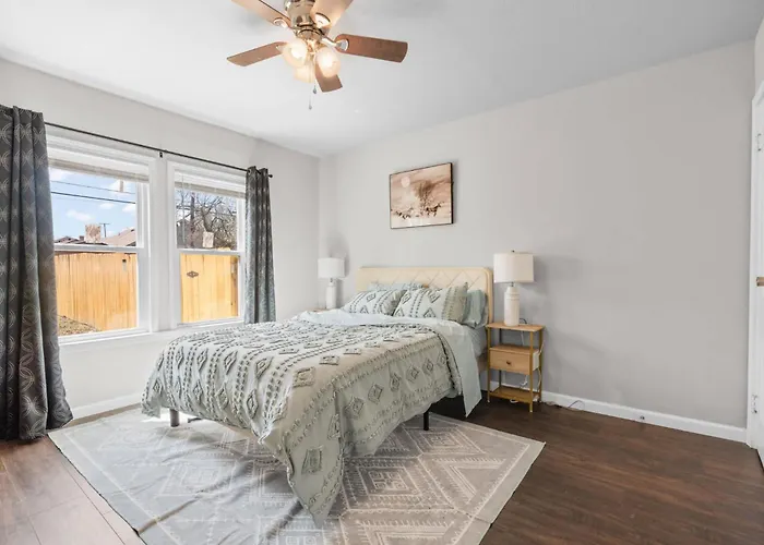 Stylish 1-bedroom Retreat In Worth *