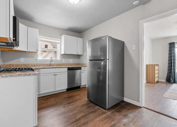 Stylish 1-bedroom Retreat In Worth *