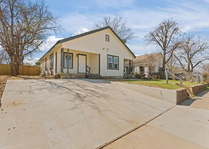 Stylish 1-bedroom Retreat In Worth Fort Worth