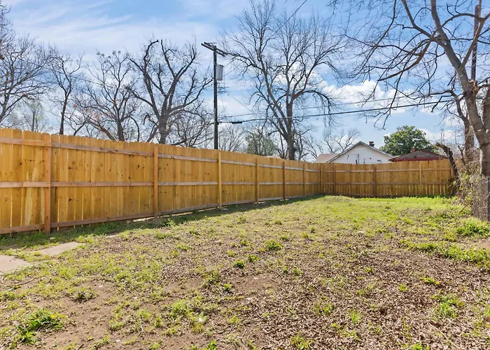 Stylish 1-bedroom Retreat In Worth Fort Worth